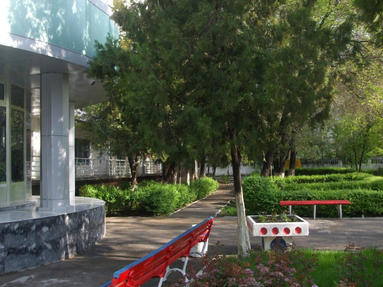 Tourist Hotel Shymkent Exterior foto